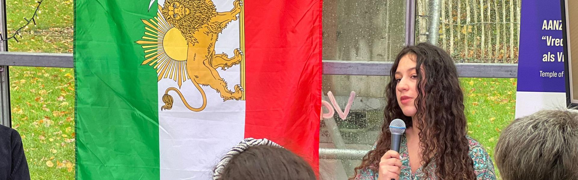 Avina Diba tijdens het panel 'De vergeten namen'