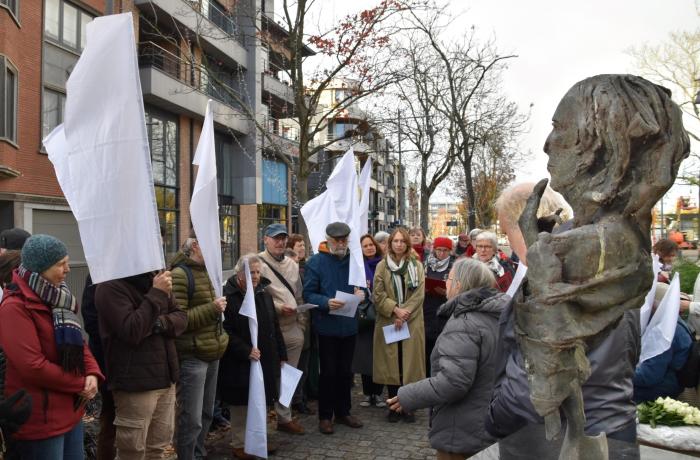 Hulde aan de Onbekende Oorlogsvrouw