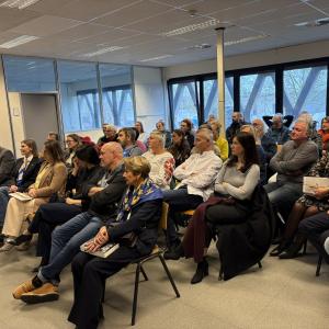 publiek luister Bruno Beeckman