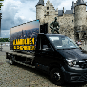 De LED-truck aan het Steen in Antwerpen